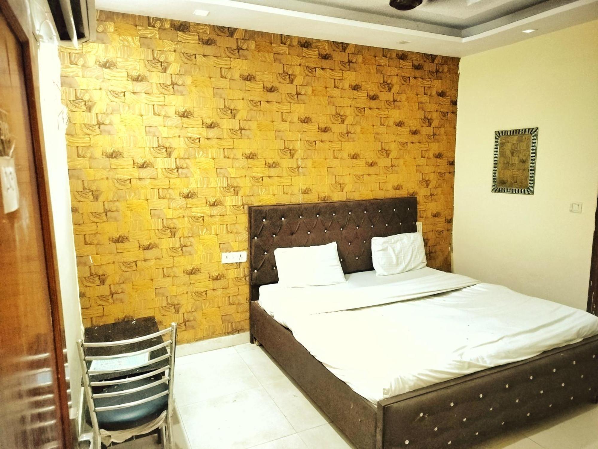 Hotel Green Snapper'100 M From Delhi University Near Isbt Kashmiri Gate New Delhi Exterior photo